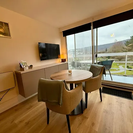 Apartment Moderne Avec Terrasse Et Parking Prive Han-sur-lesse Rochefort