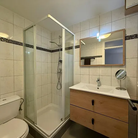 Moderne Avec Balcon , Centre Han-sur-lesse ,5 Min Grottes Διαμέρισμα *