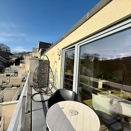 Apartment Moderne Avec Balcon , Centre Han-sur-lesse ,5 Min Grottes Rochefort